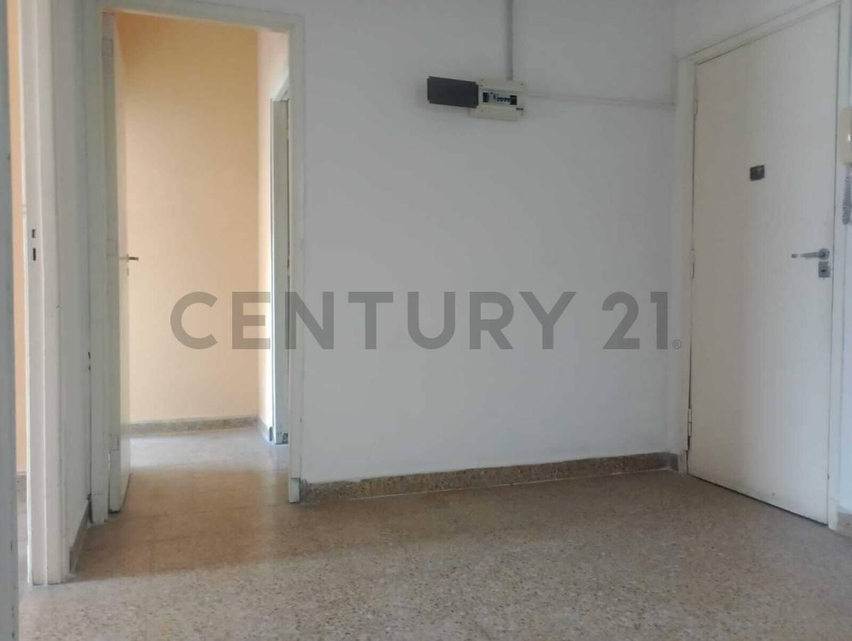 Venta de Departamento de 2 ambientes a Reciclar en Avellaneda. — foto 1