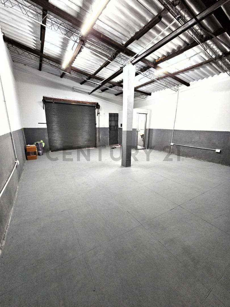 Venta – Galpón comercial | Carbonetti 143, Quilmes Oeste — foto 1