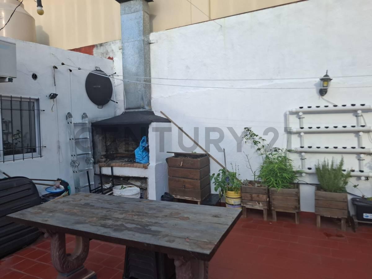 PH 4 AMBIENTES VILLA PUEYRREDON.TOMA MENOR VALOR.NO APTO CREDITO CON TERRAZA Y QUINCHO — foto 1