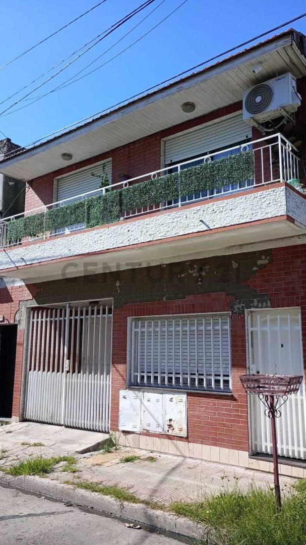 VENTA 2 PH EN BLOCK 2 PLANTAS INDEPENDIENTES TERRAZA + PARRILLA A METROS ALTO AVELLANEDA — foto 1
