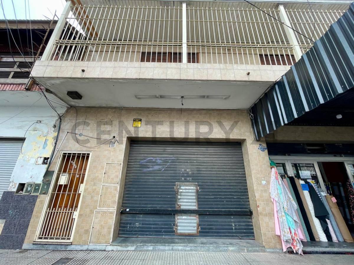 DOS LOCALES + UN DEPARTAMENTO 4 AMBIENTES — foto 1