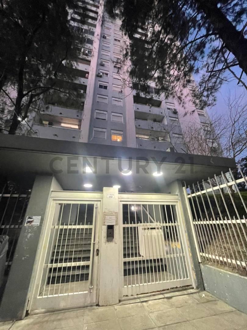 2 Ambientes con Balcón , vista abierta muy luminoso — foto 1