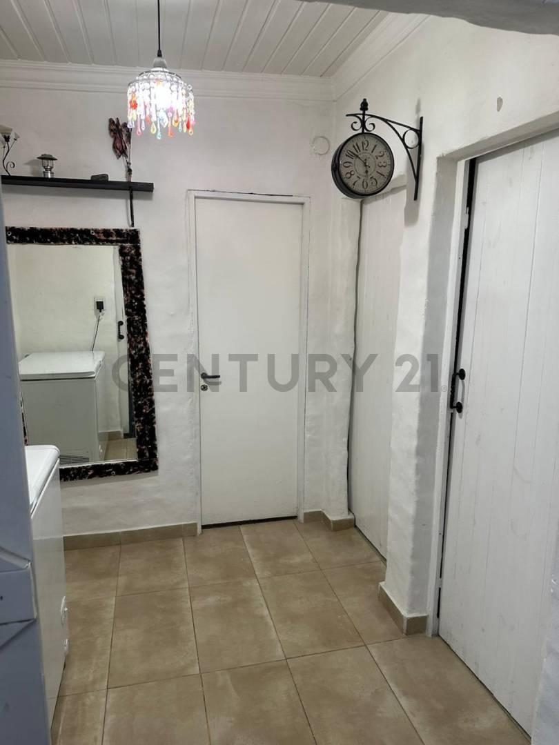Casa 3 ambientes con amplio lote y gran potencial de ampliación — foto 1