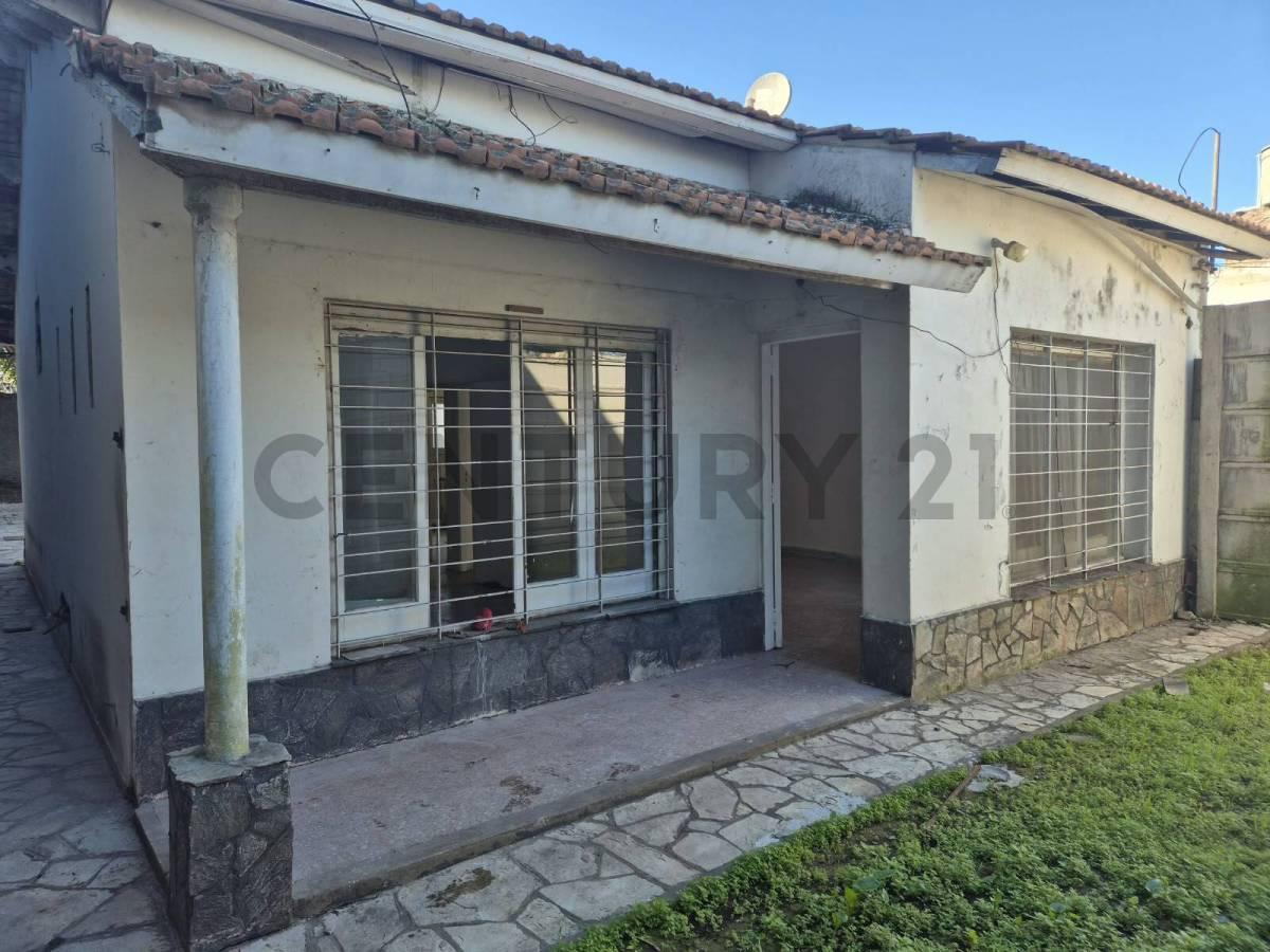 Venta PH 3 ambientes con patio Lanús oeste, a refaccionar. — foto 1
