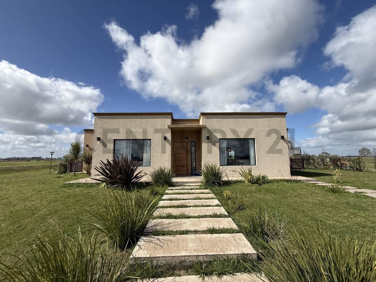 VENTA CASA 4 AMBIENTES BARRIO SANTA CLARA AL SUR — foto 1