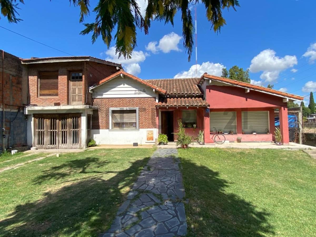 - VENTA DE CASA - CALLE 137 E/ 526 Y 527 - — foto 1