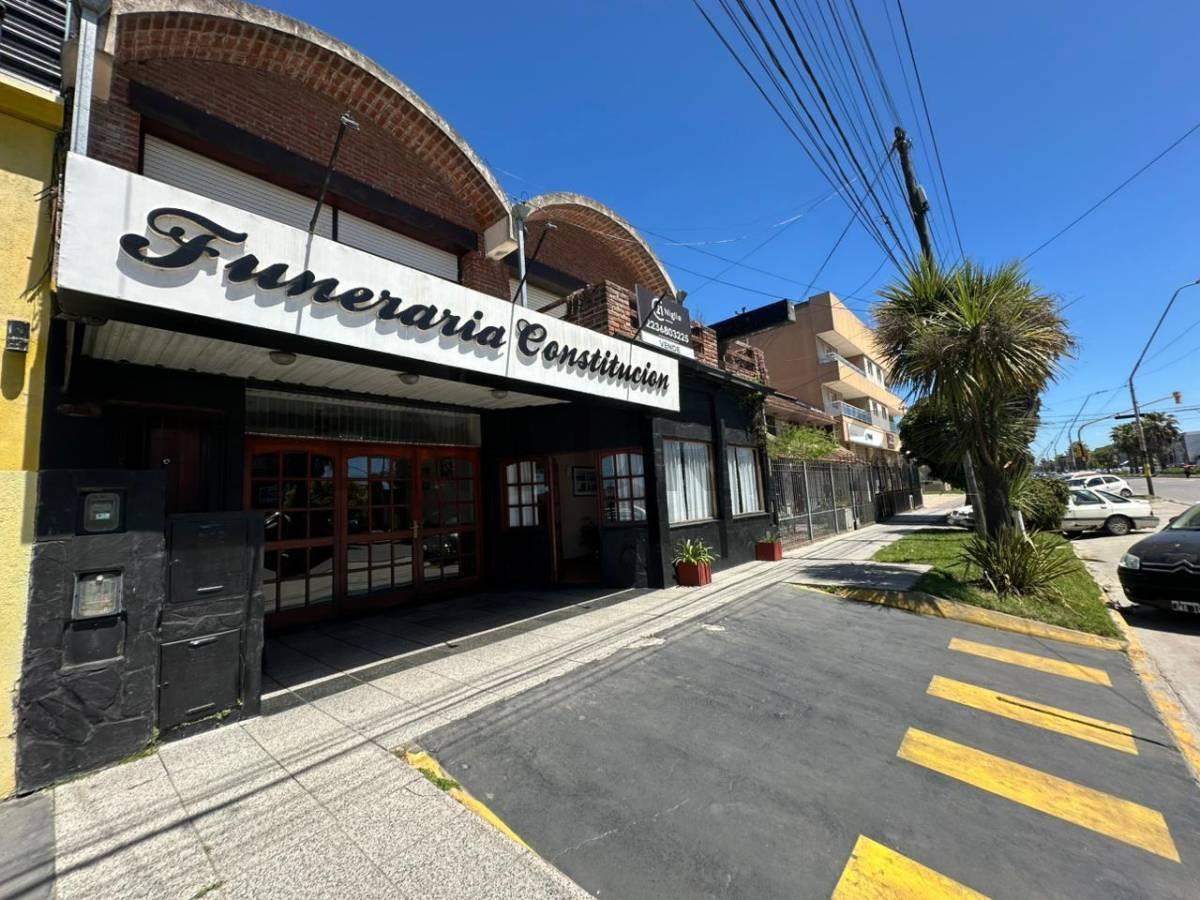 VENTA DE IMPORTANTE LOCAL MAS VIVIENDA EN BLOCK — foto 1