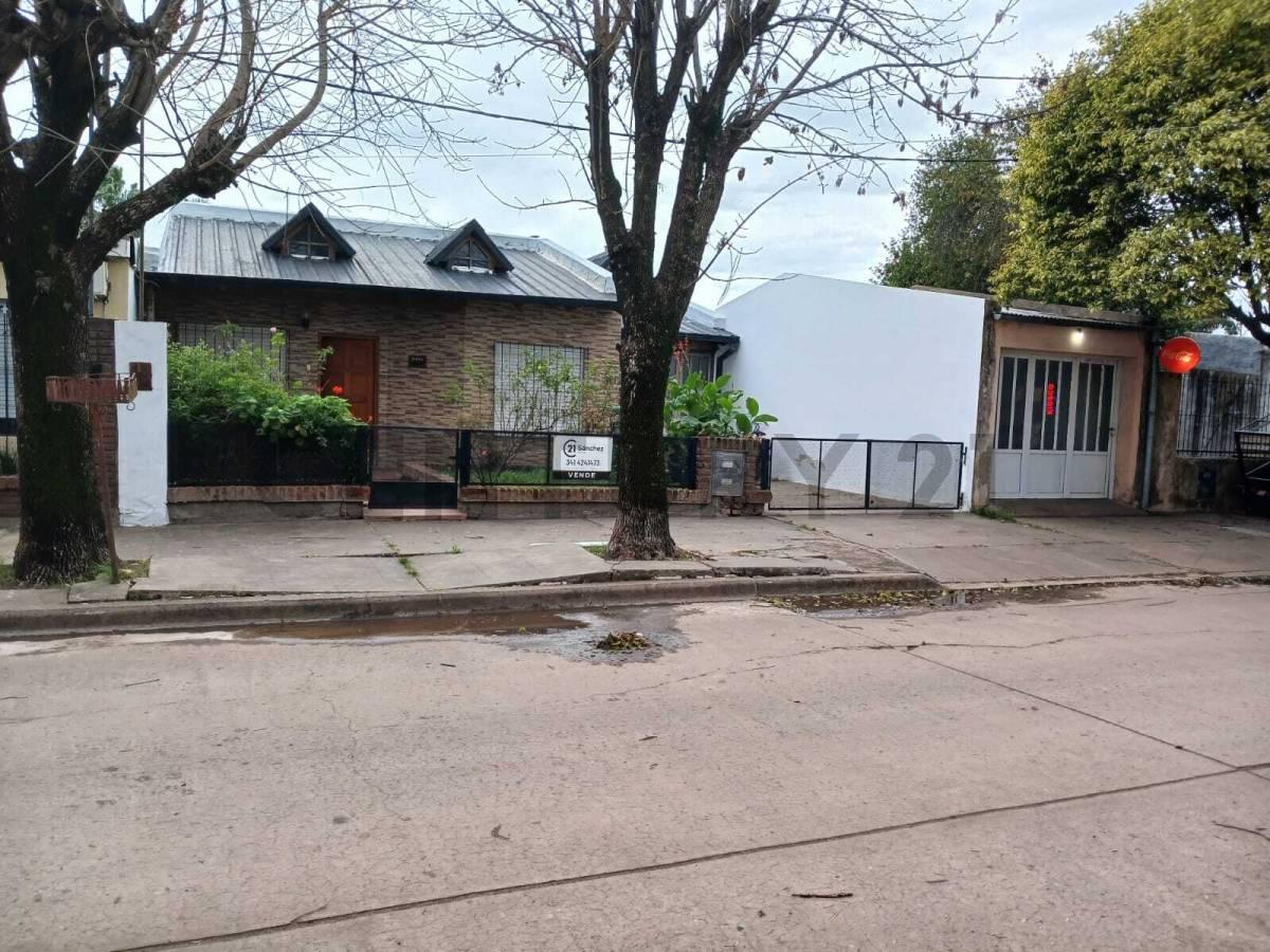 VENTA - CASA DE TRES DORMITORIOS A LA VENTA - Casilda — foto 1