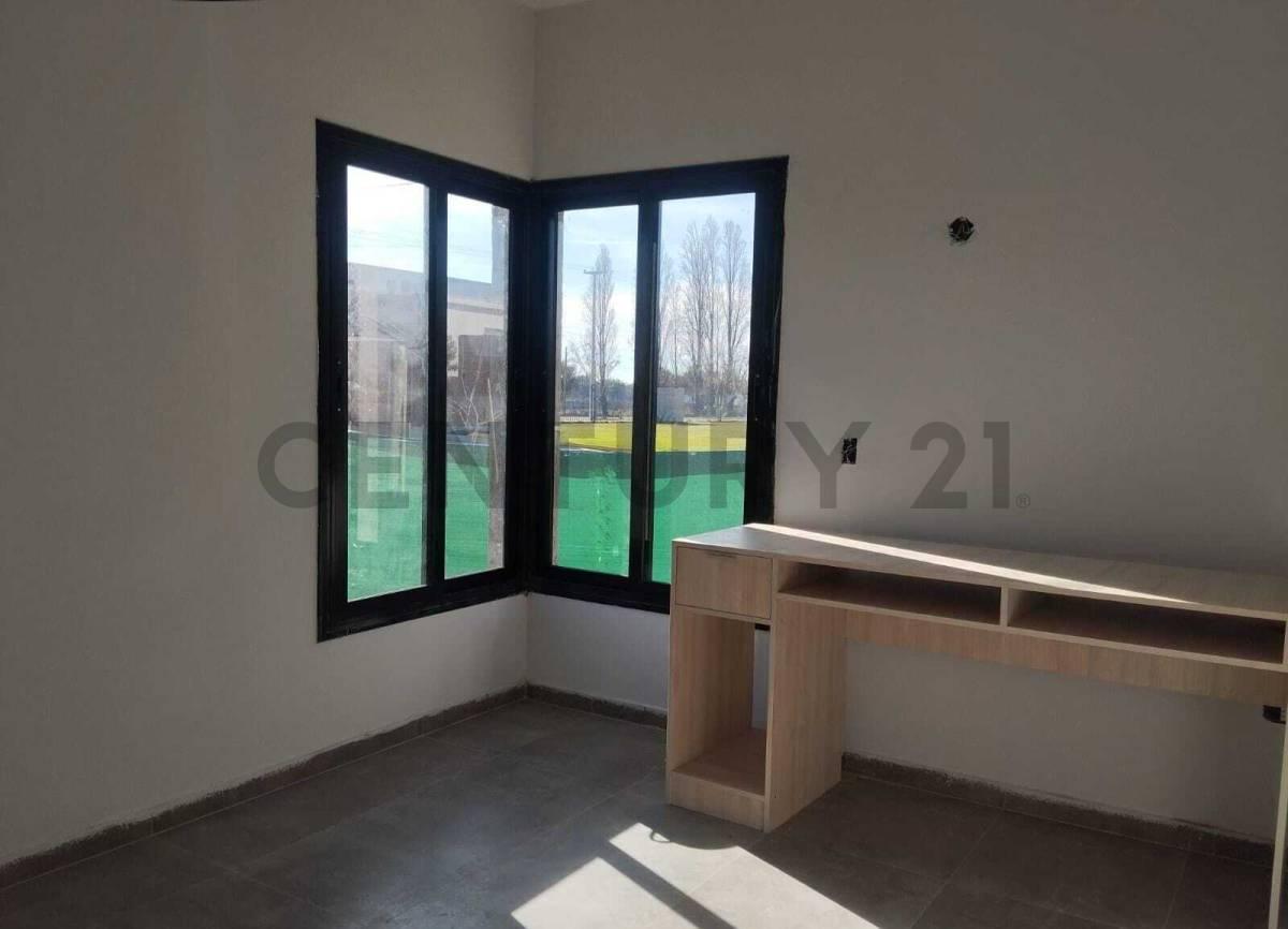 Casa en venta. Lujan — foto 1