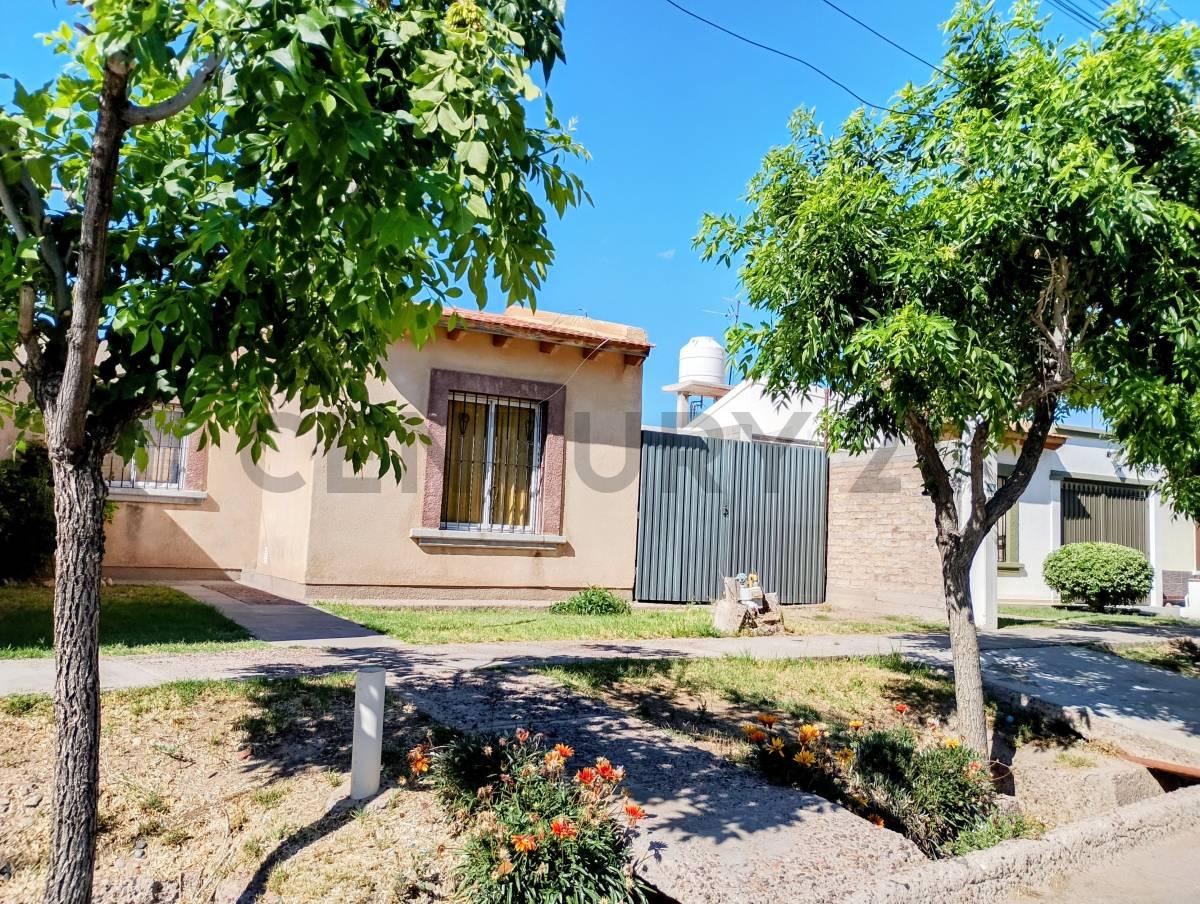 Century 21 López vende casa Barrio Los Olivos San MartÍn — foto 1