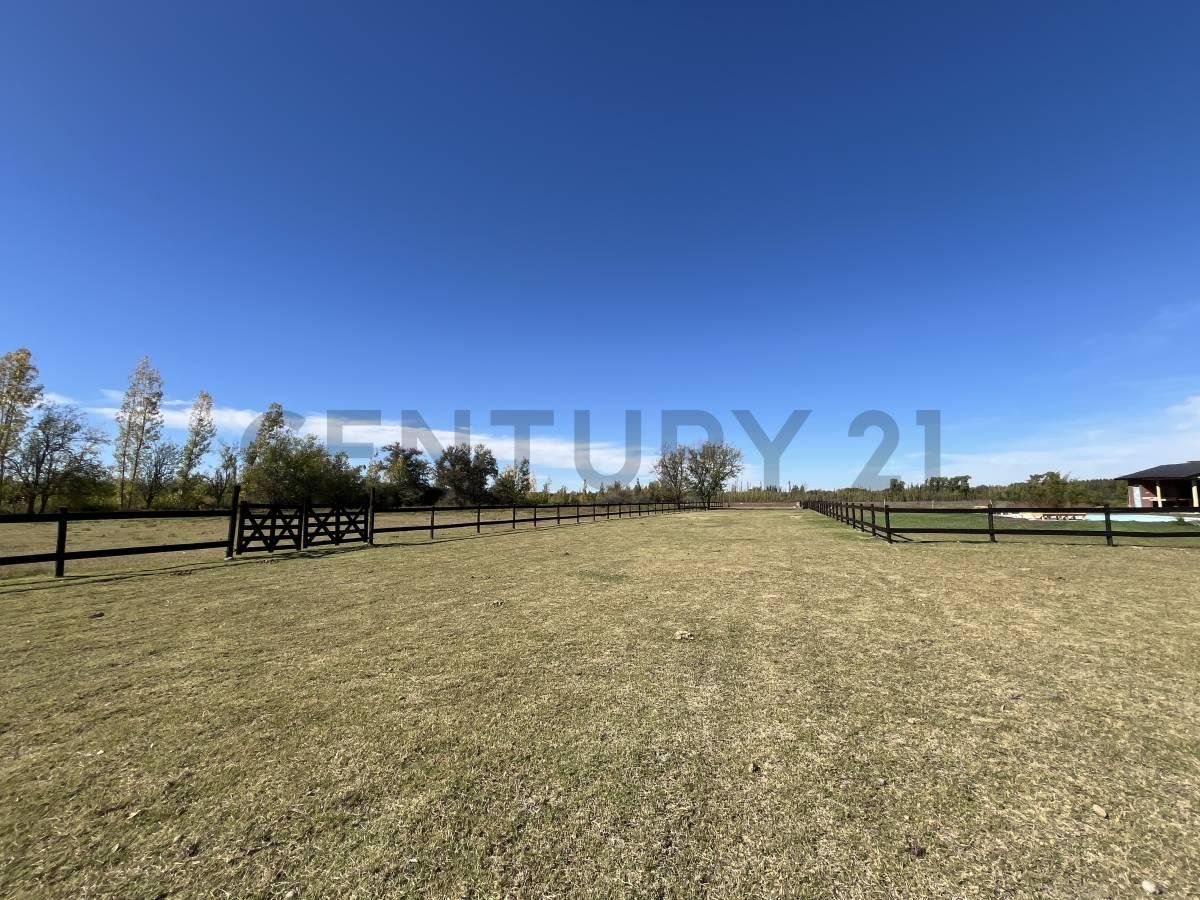 Century 21 López vende lote en Country rural “Sauce Viejo” en Tunuyán, Mendoza. — foto 1