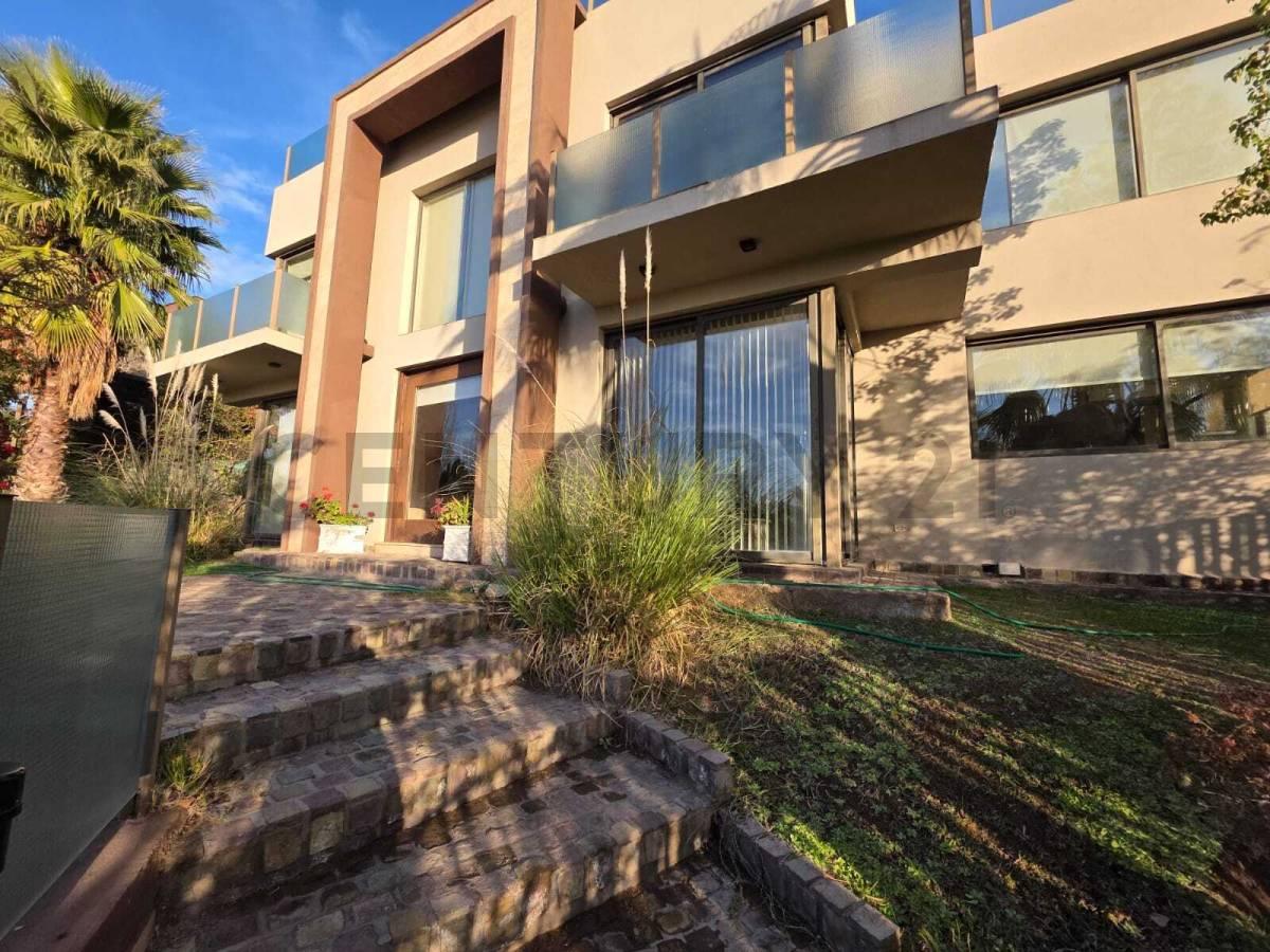 VENTA CASA EN LUJAN DE CUYO — foto 1