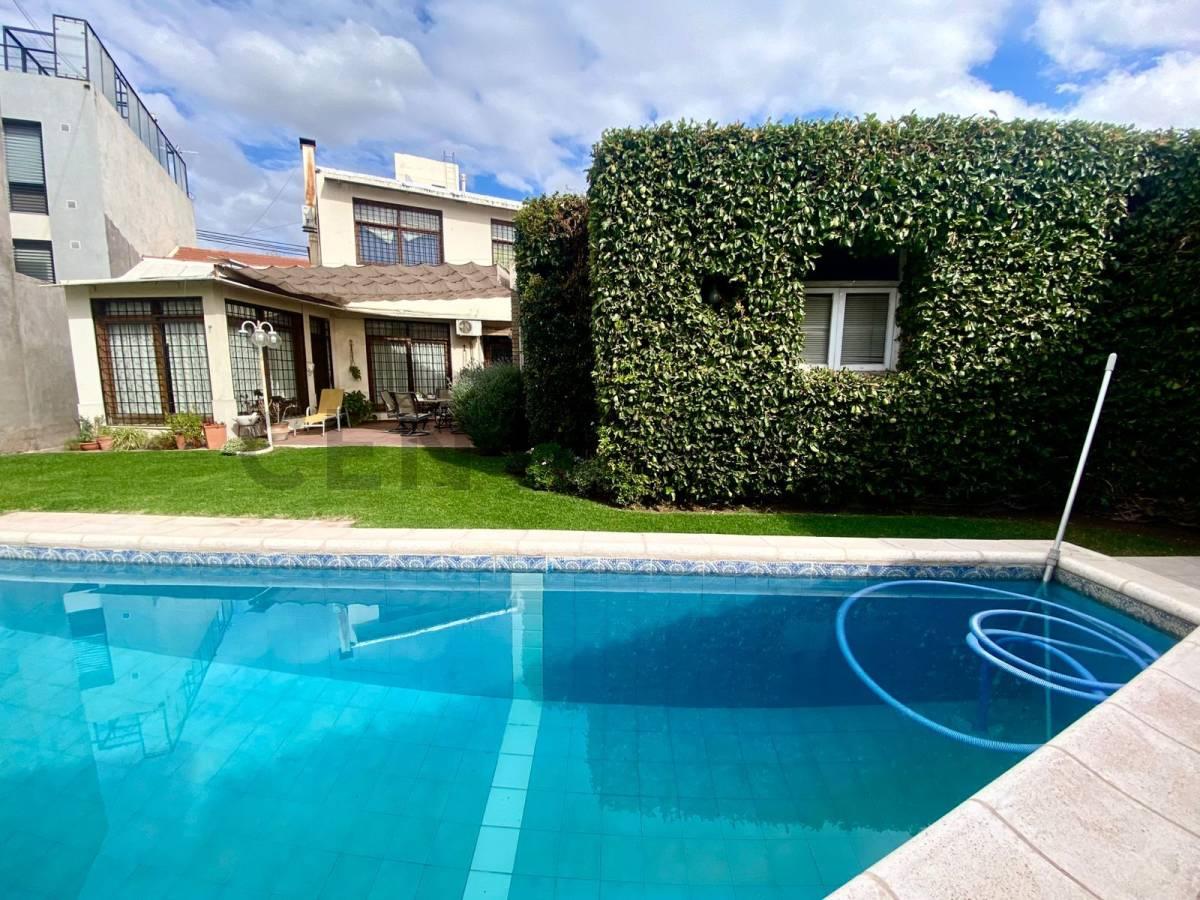 CASA GODOY CRUZ — foto 1
