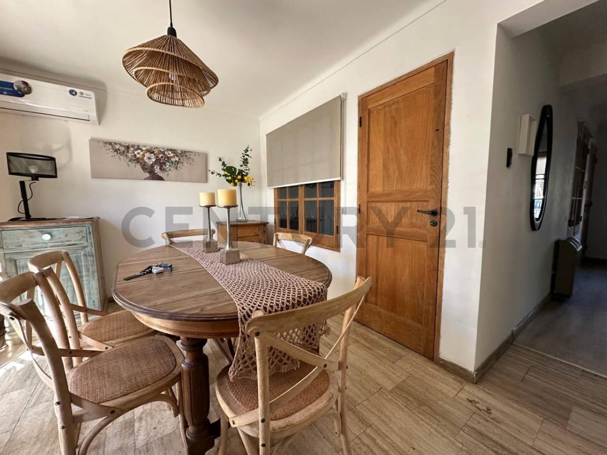 Casa dúplex en VENTA en la Quinta Sección de la Ciudad de Mendoza — foto 1