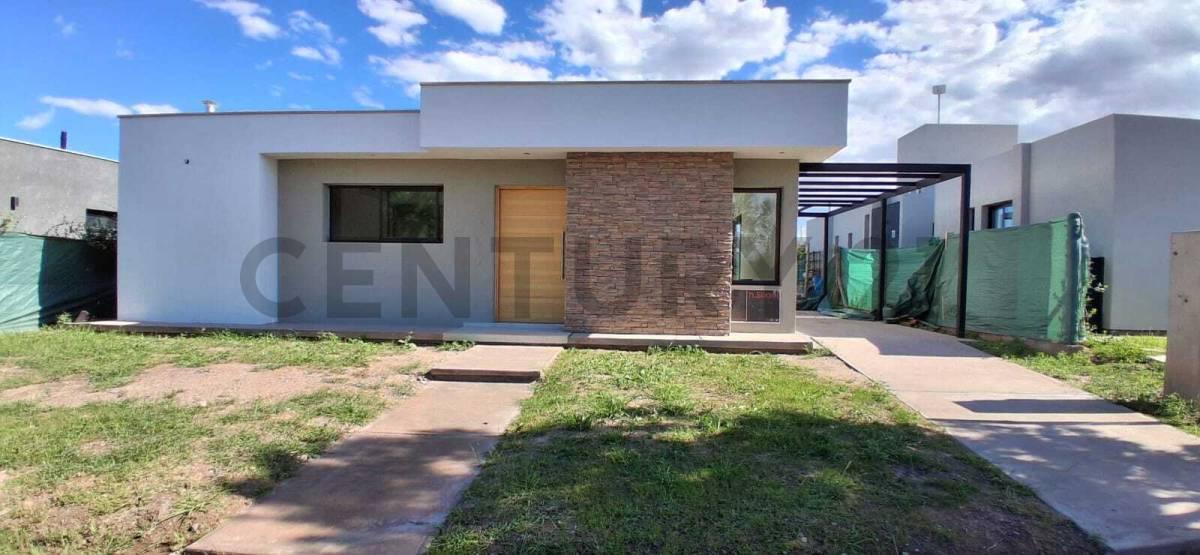 CASA EN VENTA A ESTRENAR - LAR DE VIEYES III - APTA CREDITO — foto 1