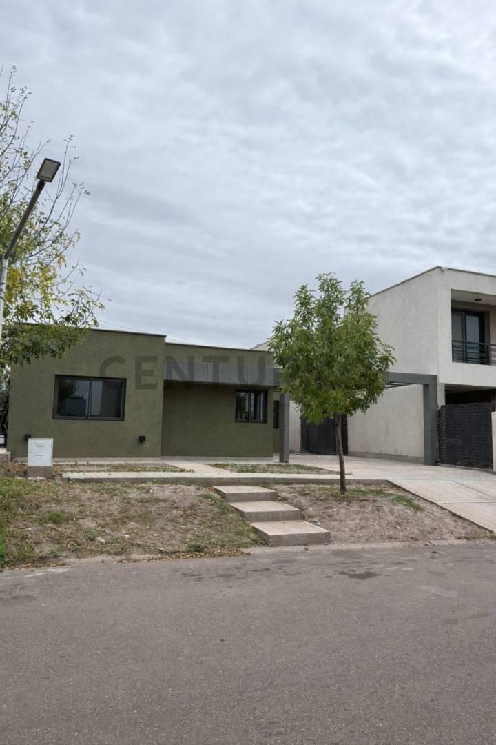 CASA EN VENTA BARRIO PRIVADO "OLIVOS DEL TORREON" — foto 1