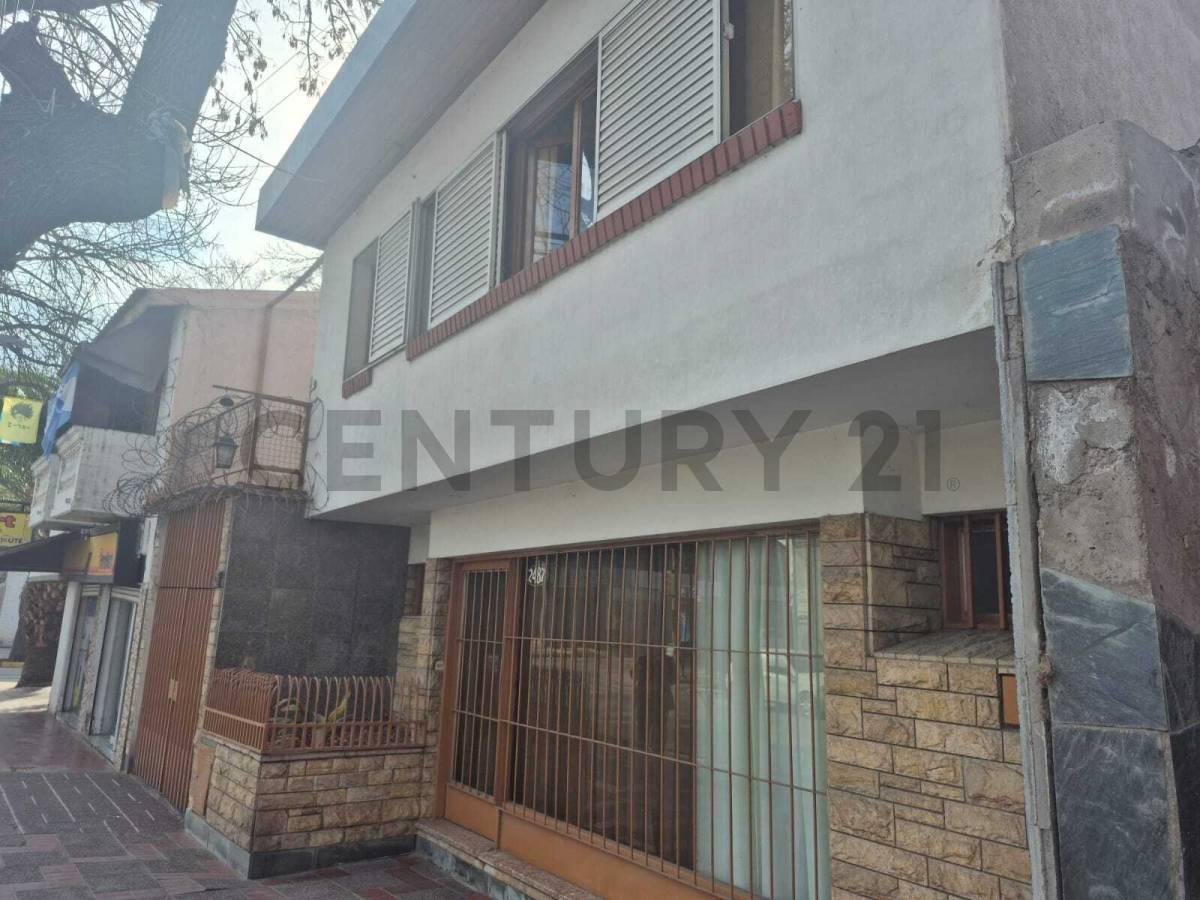CASA EN VENTA EN CUARTA SECCIÓN — foto 1