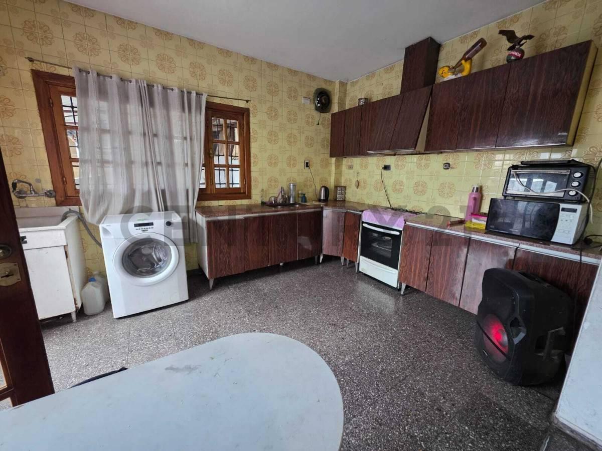 SALON COMERCIAL Y DEPARTAMENTO EN GUAYMALLEN — foto 1