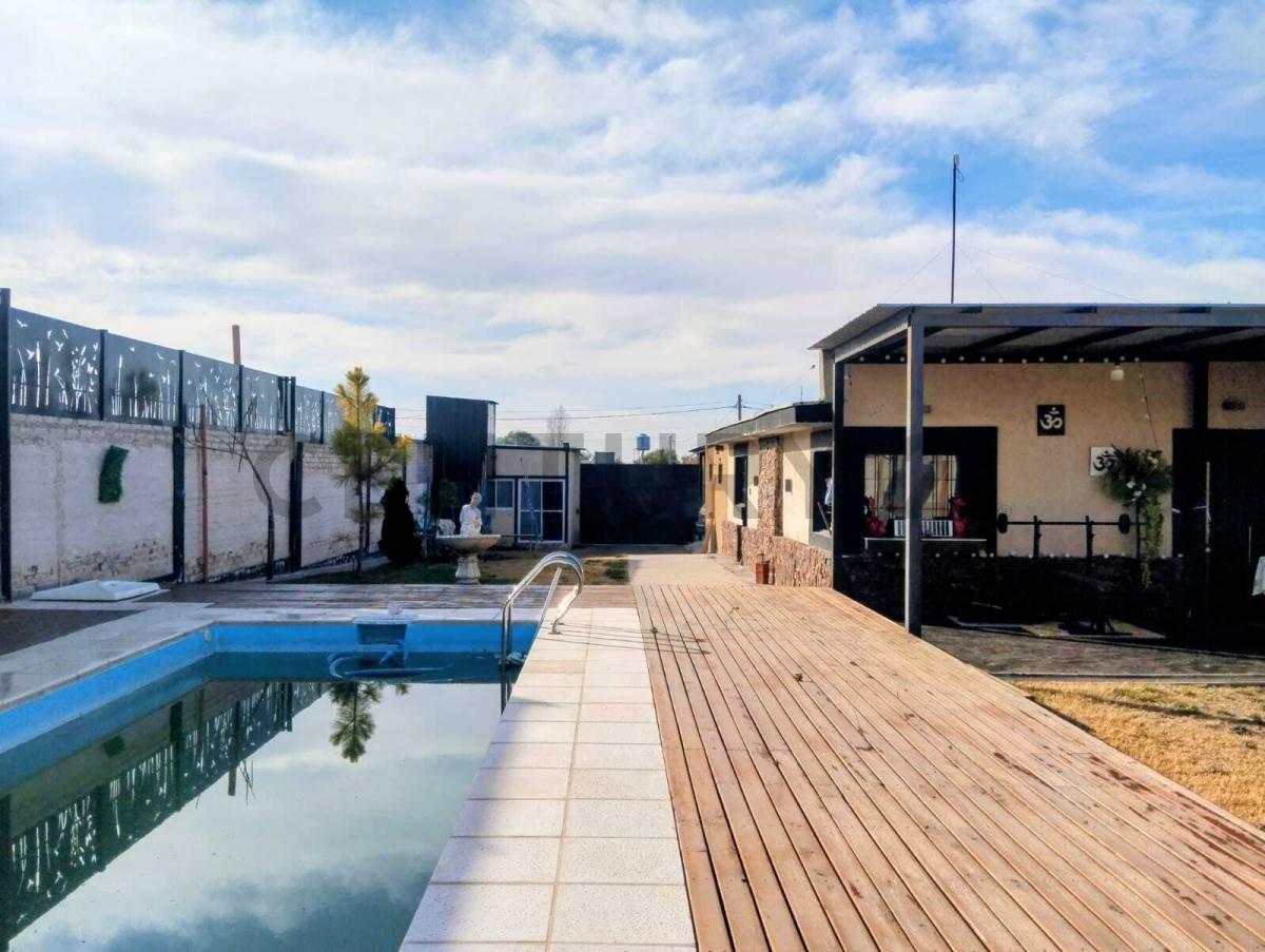 Se vende casa. Luján — foto 1