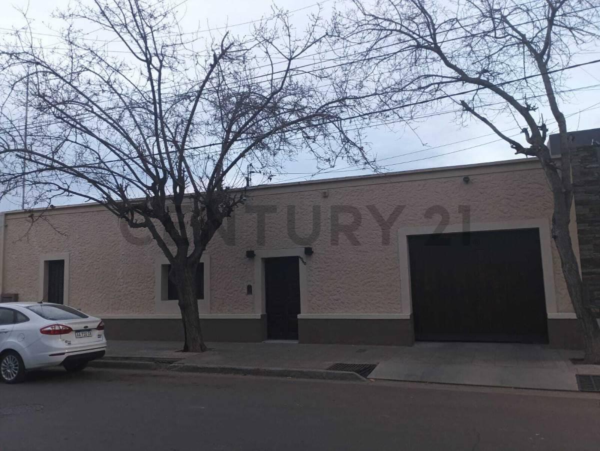 CASA EN VENTA EN GUAYMALLEN — foto 1