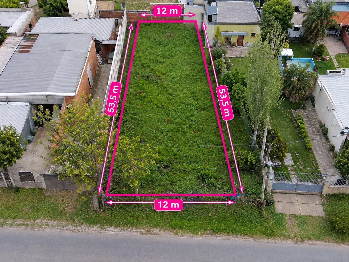Lote en venta en Los Hornos sobre 155 entre 73 y 74 — foto 1