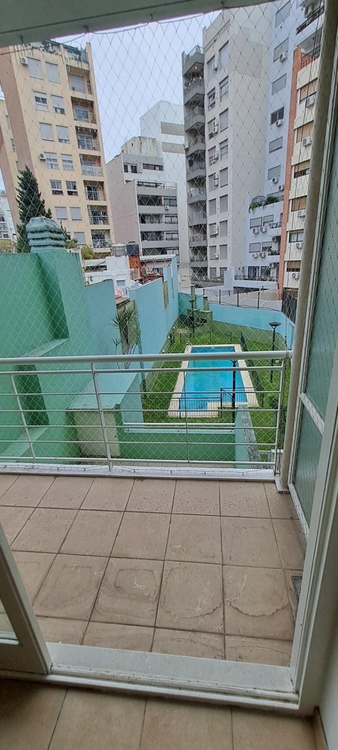 Departamento en alquiler en Villa del Parque — foto 1