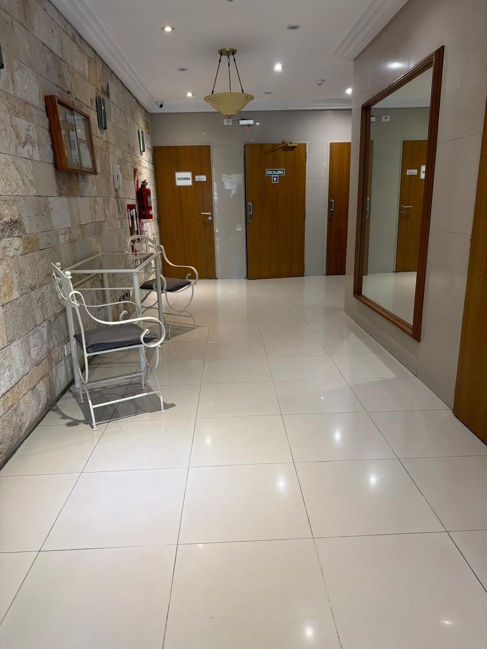 Departamento monoambiente Villa Urquiza en venta piso alto vista abierta con balcon, orientacion este — foto 1