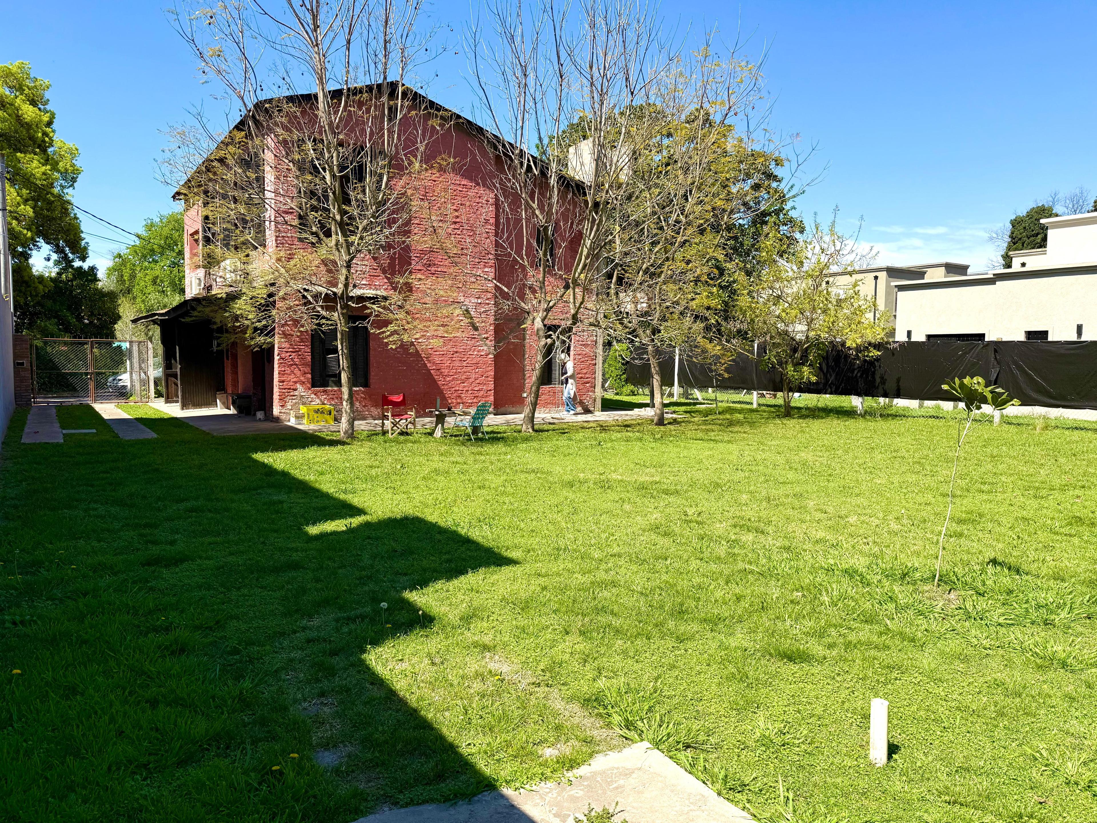 VENTA / PERMUTA CASA 4 AMB , EN BARRIO SEMI-CERRADO "SANTA CATALINA" , BELLA VISTA — foto 1