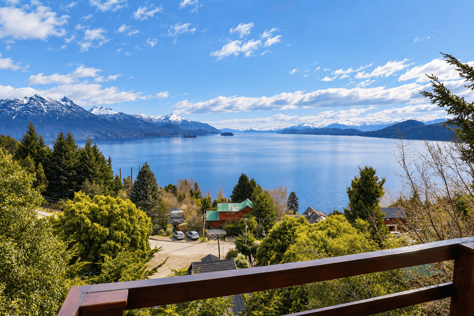 Venta de casa con vistas al lago y las montañas — foto 1