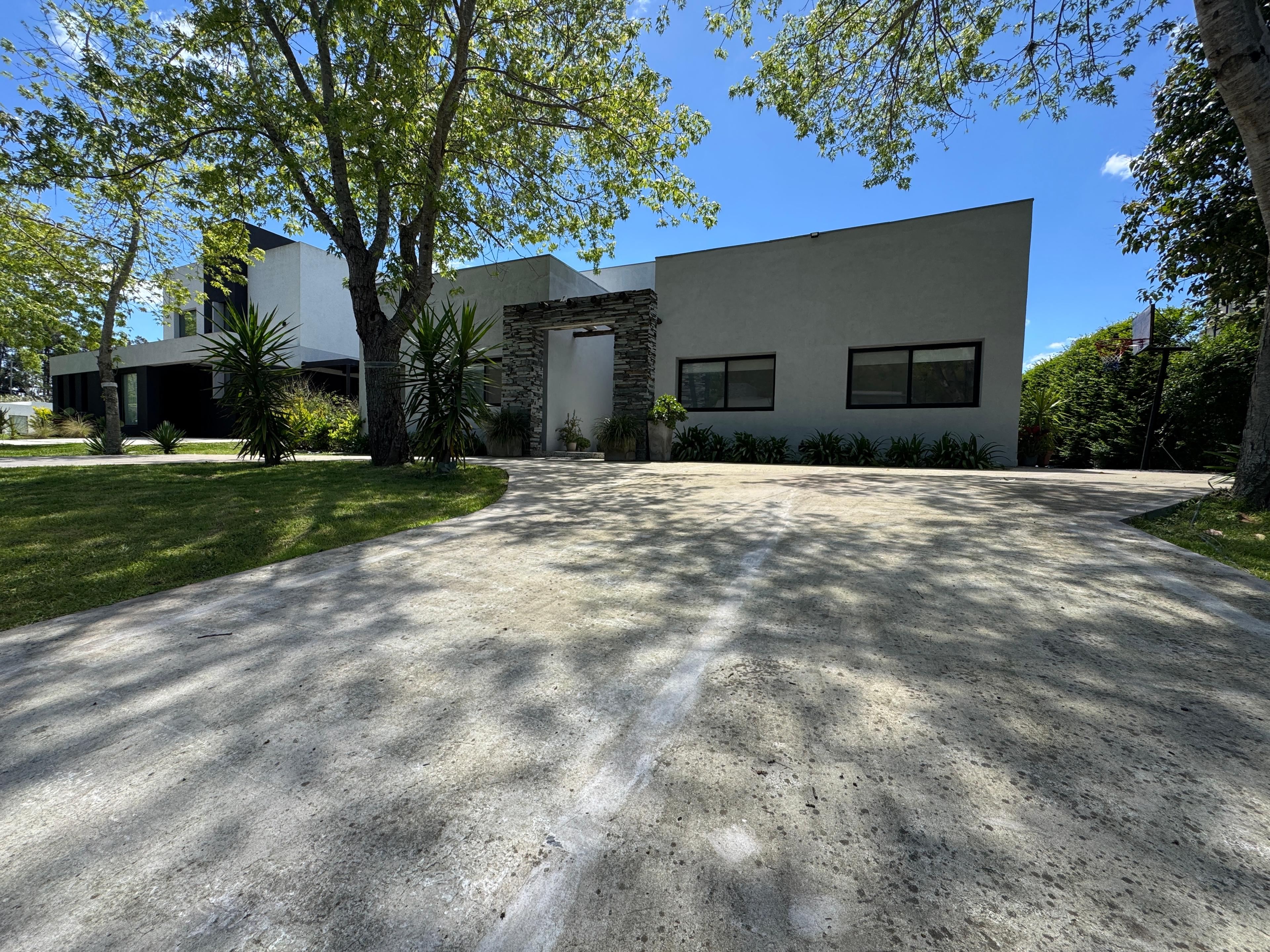VENTA CASA 5 AMBIENTES, EL CAZAL ESCOBAR — foto 1