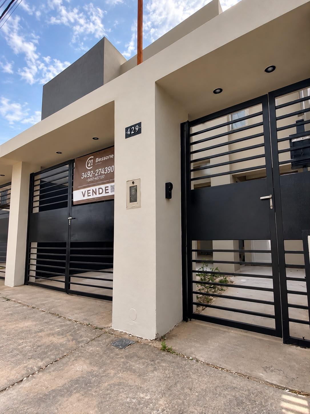 VENTA PH 2 DORMITORIOS EN B° PIZZURNO RAFAELA — foto 1