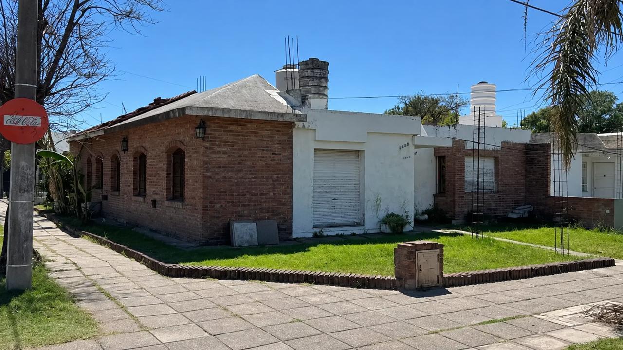 Casa en venta en Poeta Lugones — foto 1