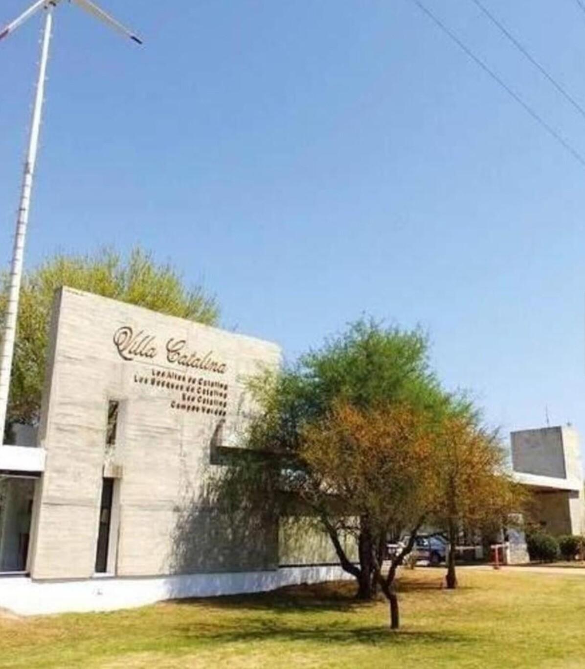 LOTE EN ESQUINA DE 300 M2 EN LA CATALINA RIO CEBALLOS — foto 1