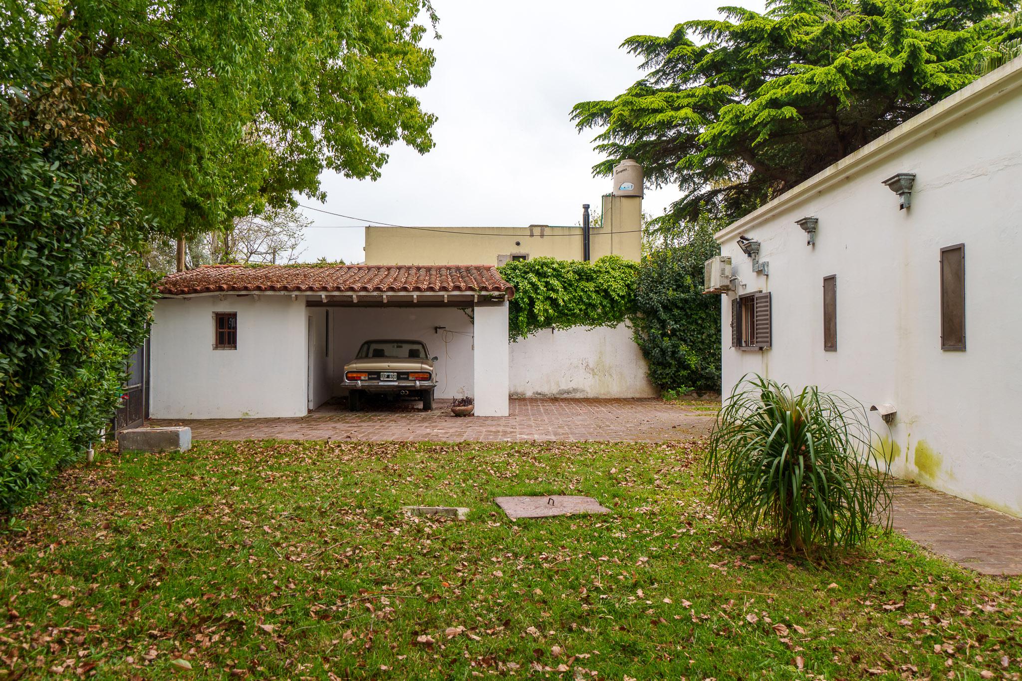 Casa en venta entre caminos — foto 1