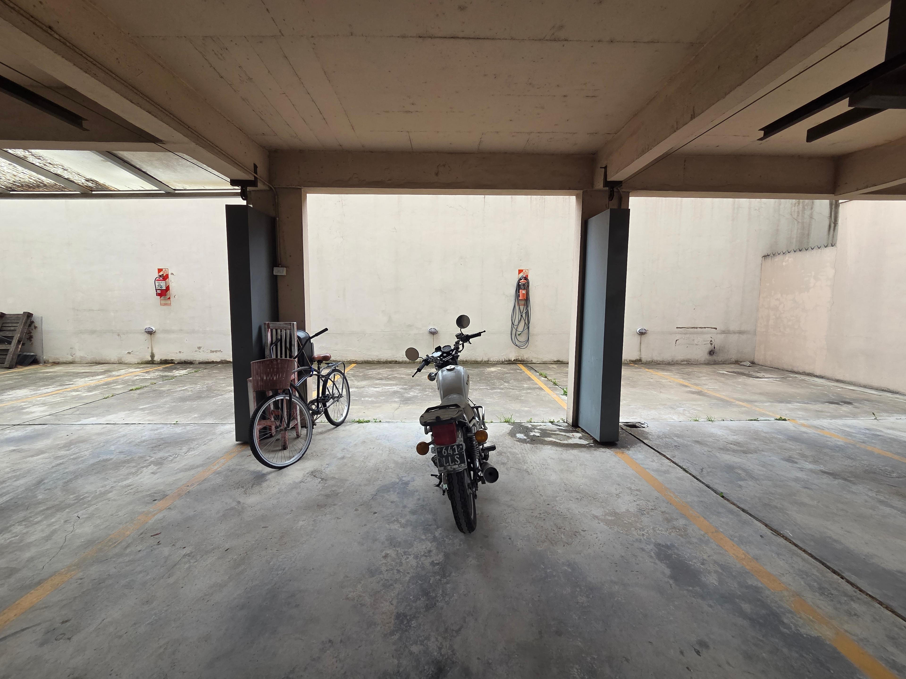 Cochera en venta en Sáenz Peña — foto 1