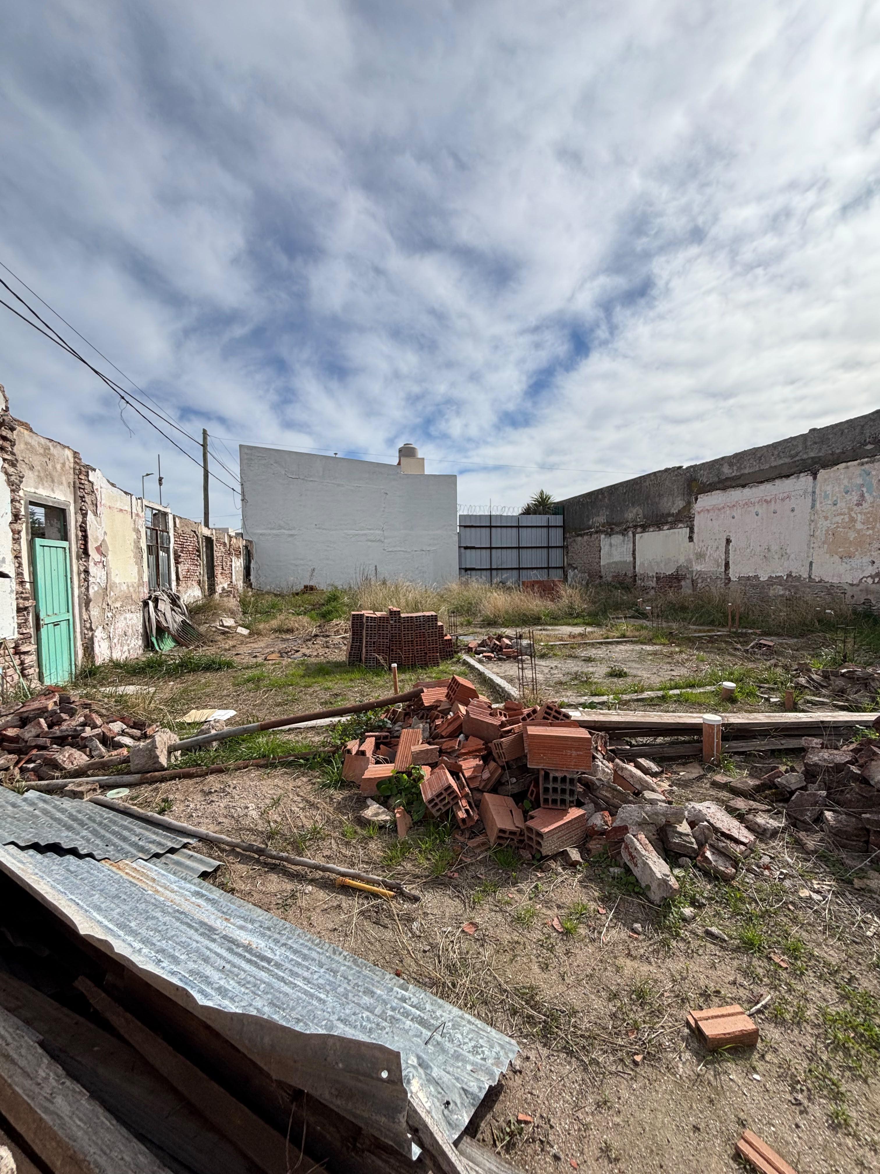 Terreno en Tiro Federal con plano aprobados para costrucción — foto 1