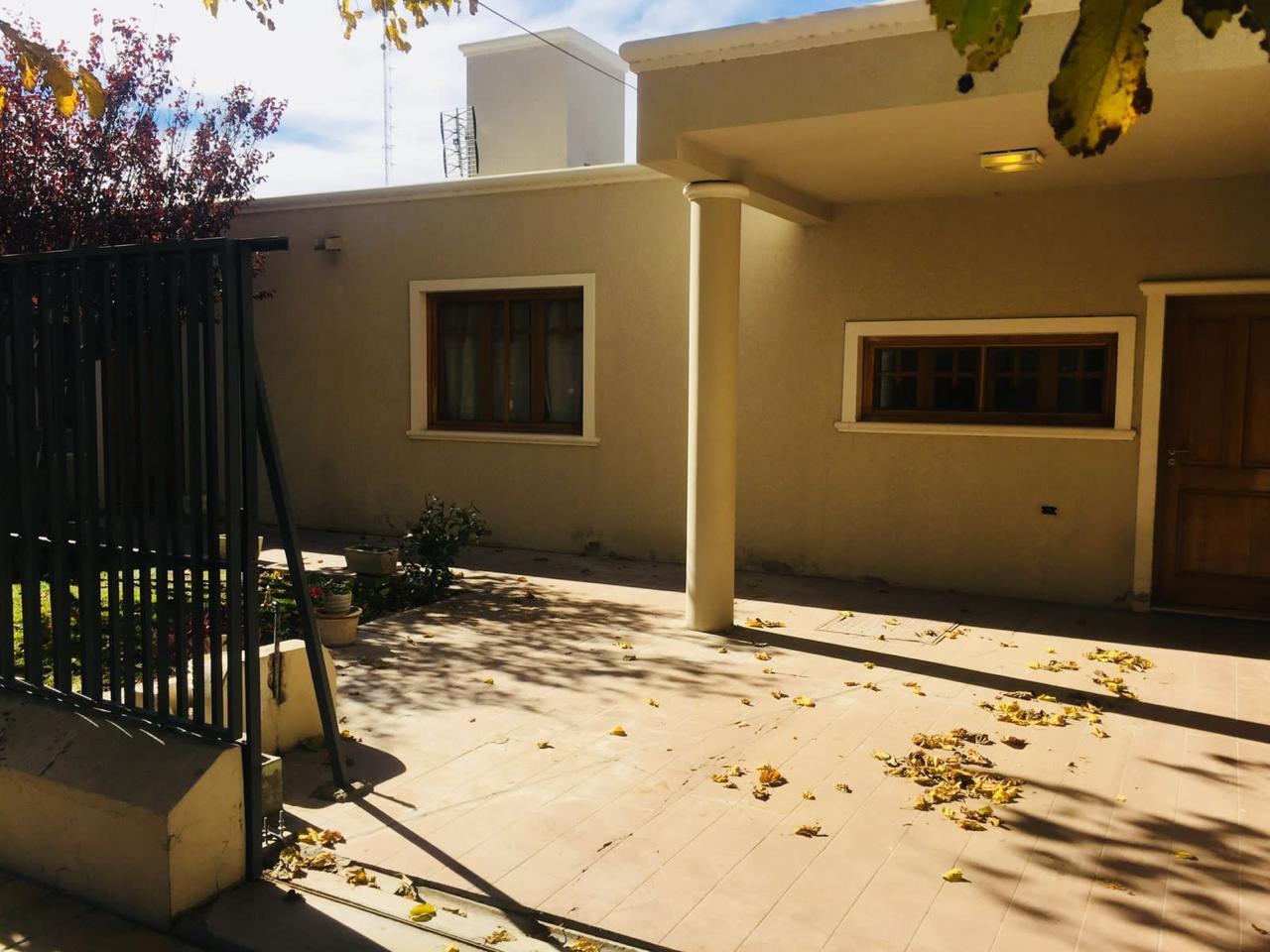 Casa en alquiler en Inta — foto 1