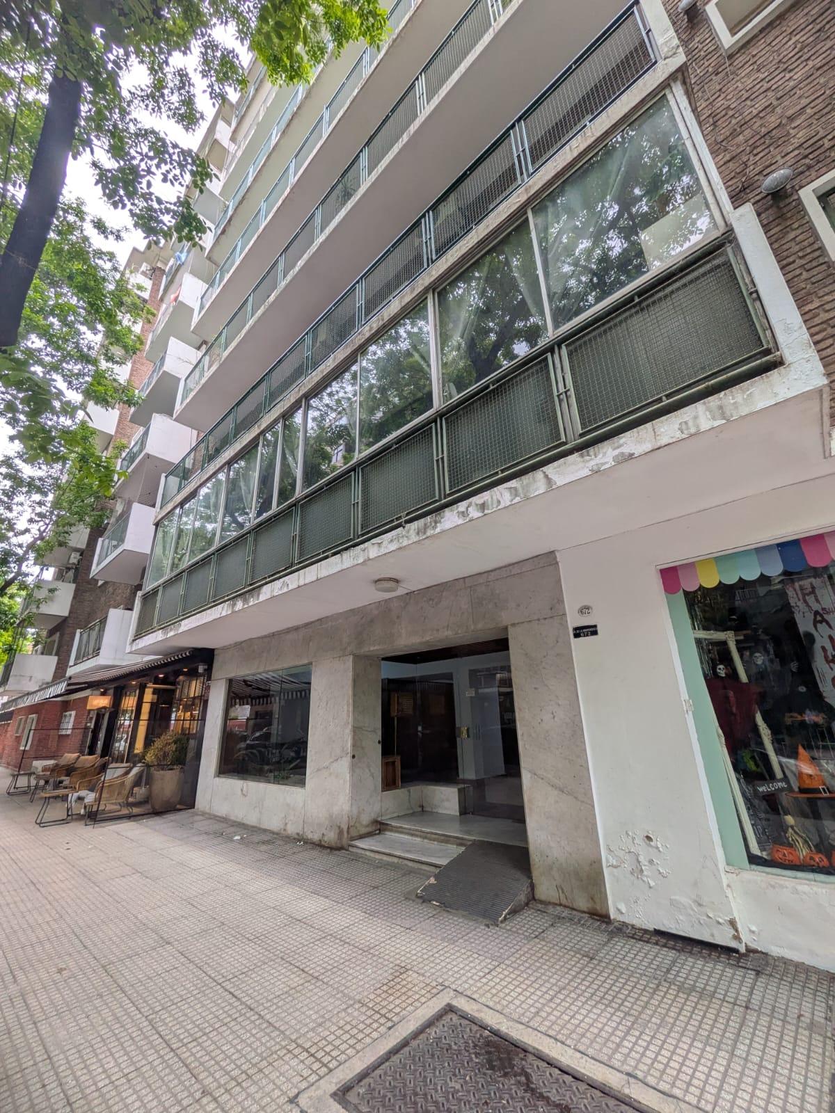 Venta departamento 3 ambientes en Palermo | Reciclado a nuevo, balcón y excelente luz — foto 1