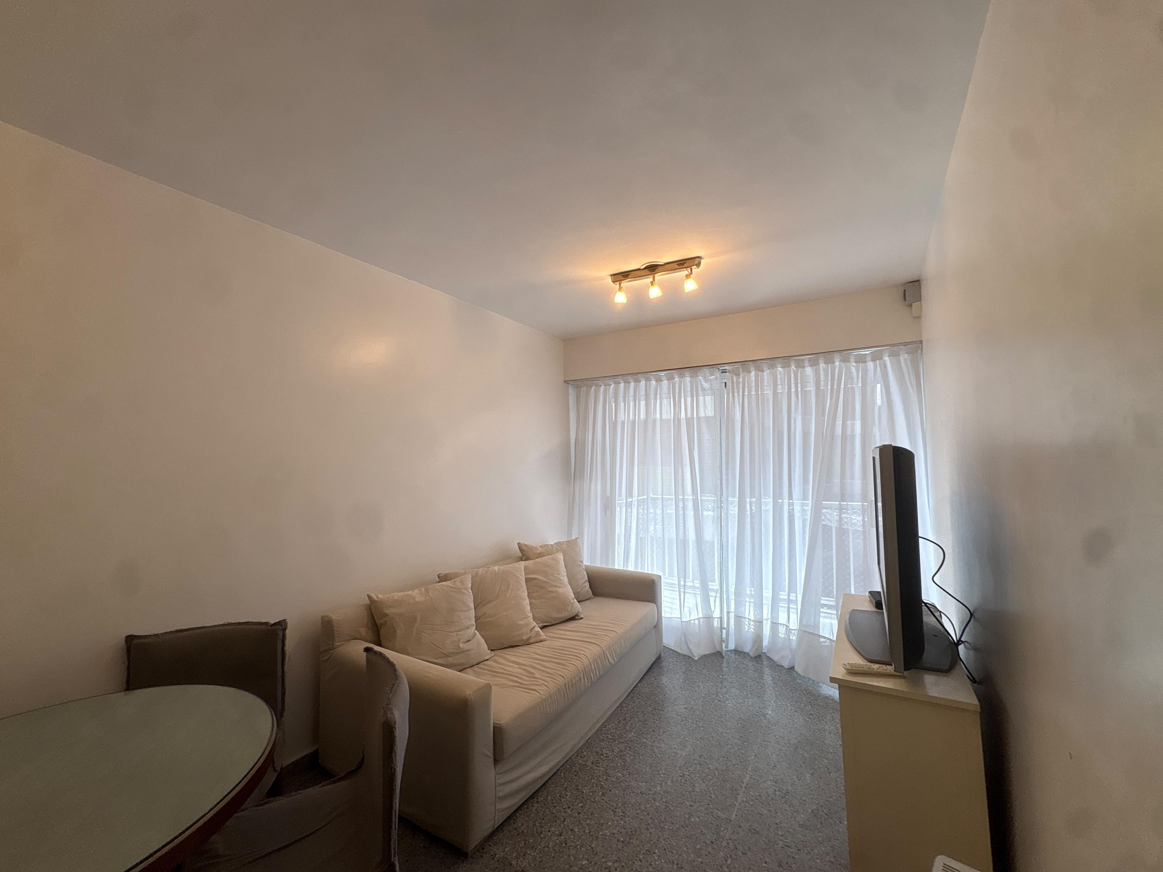 VENTA DEPARTAMENTO 2 AMBIENTES CON DEPENDENCIA — foto 1