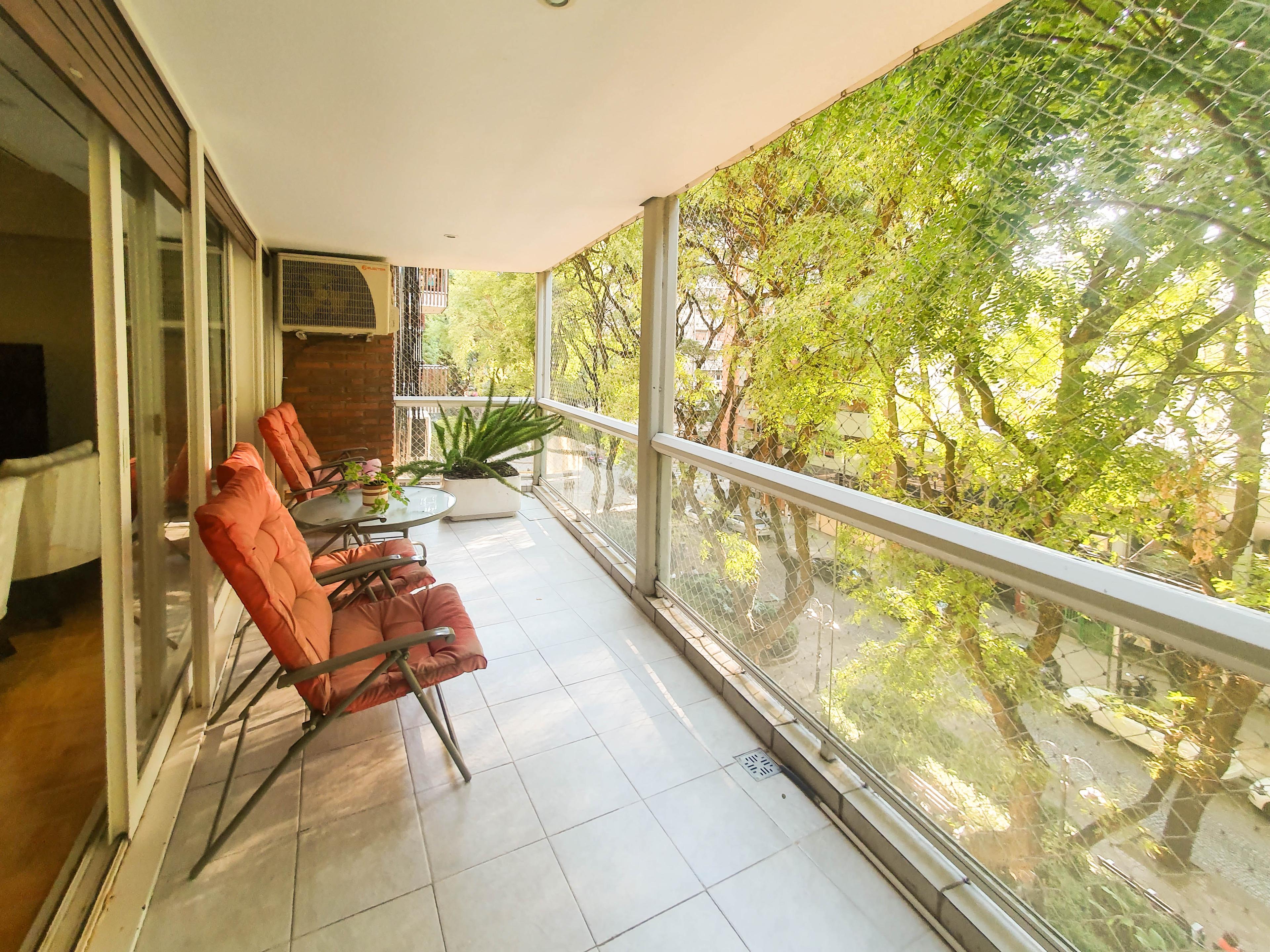 VENTA 3 AMBIENTES, DEPENDENCIA Y COCHERA "BOULEVARD OLLEROS" — foto 1