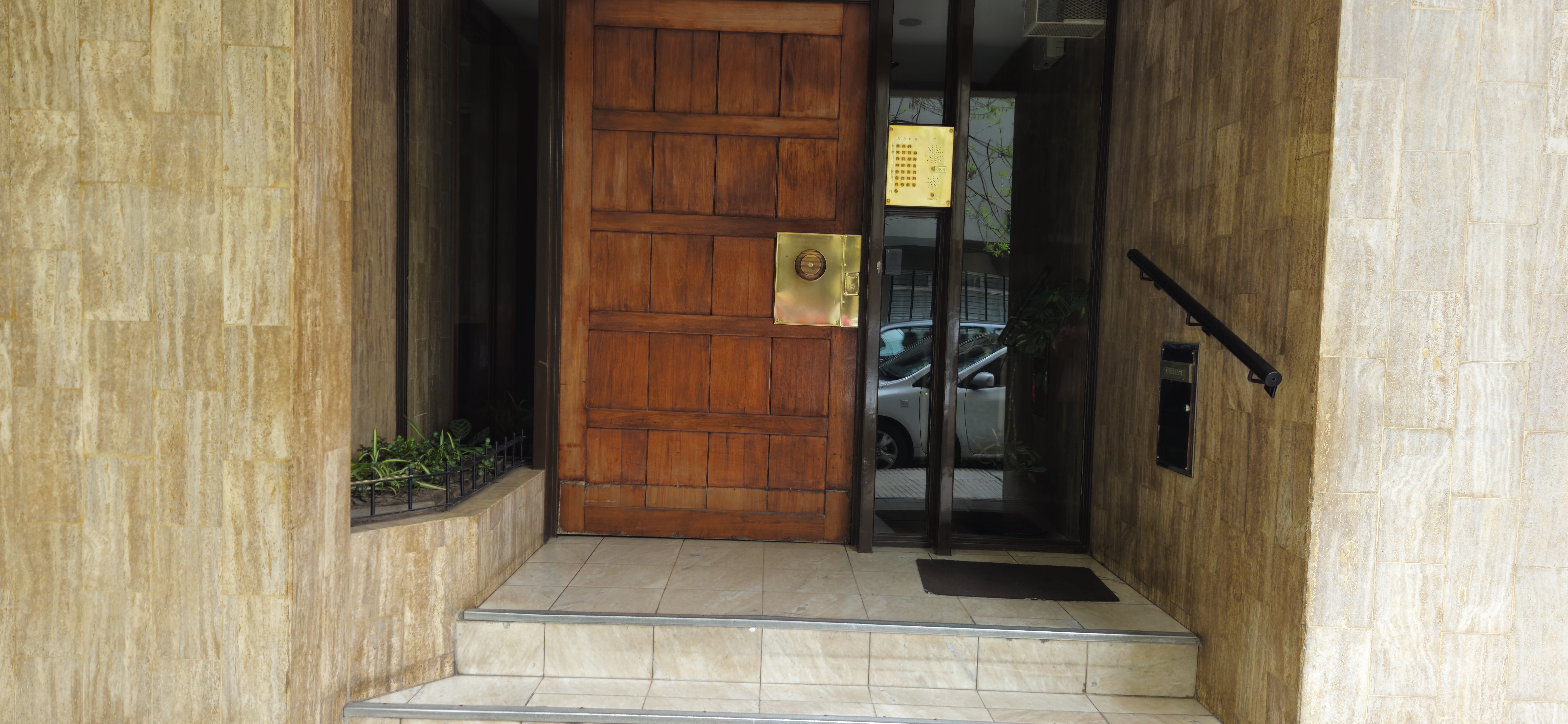 Departamento 2 Dos Ambientes Cocina Semi Integrada Lavadero Independiente Alquiler en Coghlan — foto 1