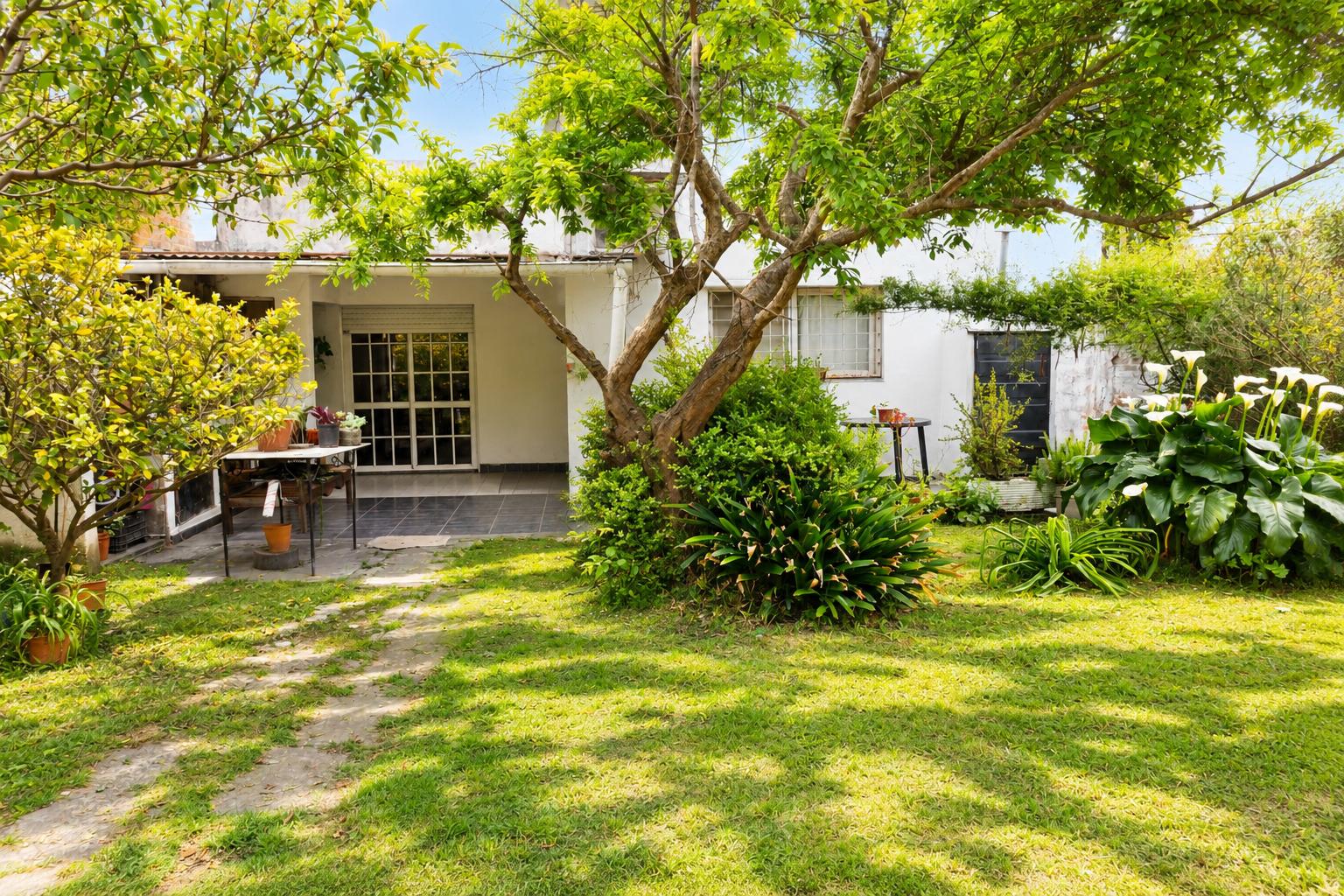 Casa en venta en La Plata, 2 dormitorios — foto 1