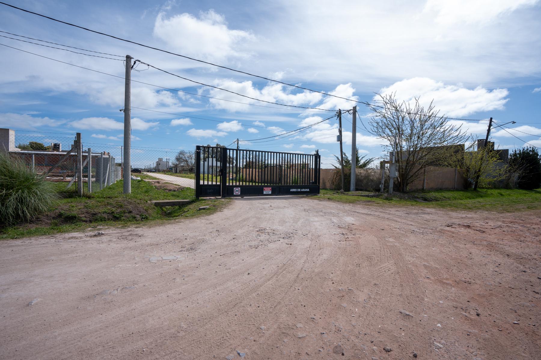 Lote en Venta en Barrio Cerrado Privado — foto 1