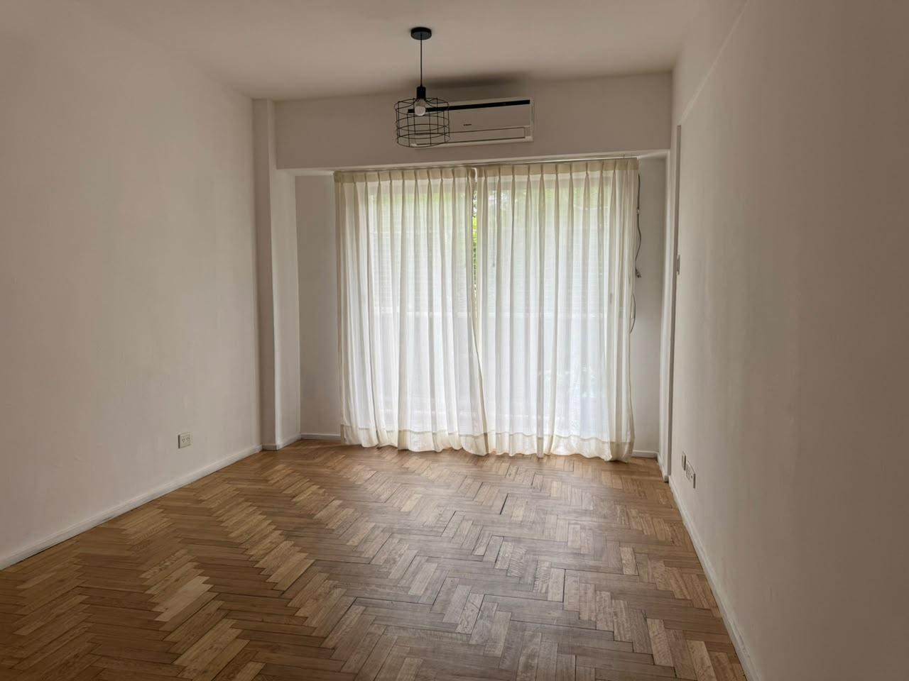 Departamento en alquiler en Parque Chacabuco — foto 1