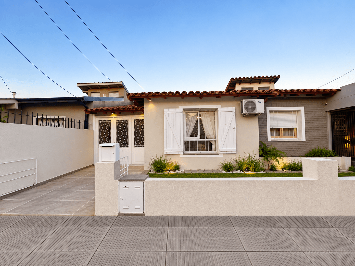 VENTA CASA- 4 AMBIENTES -BARRIO AERONÁUTICO- ITUZAINGÓ — foto 1