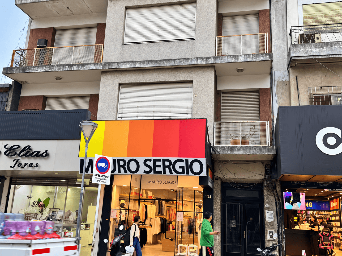VENTA DEPARTAMENTO 3 AMBIENTES MORON CENTRO PATIO BALCON — foto 1