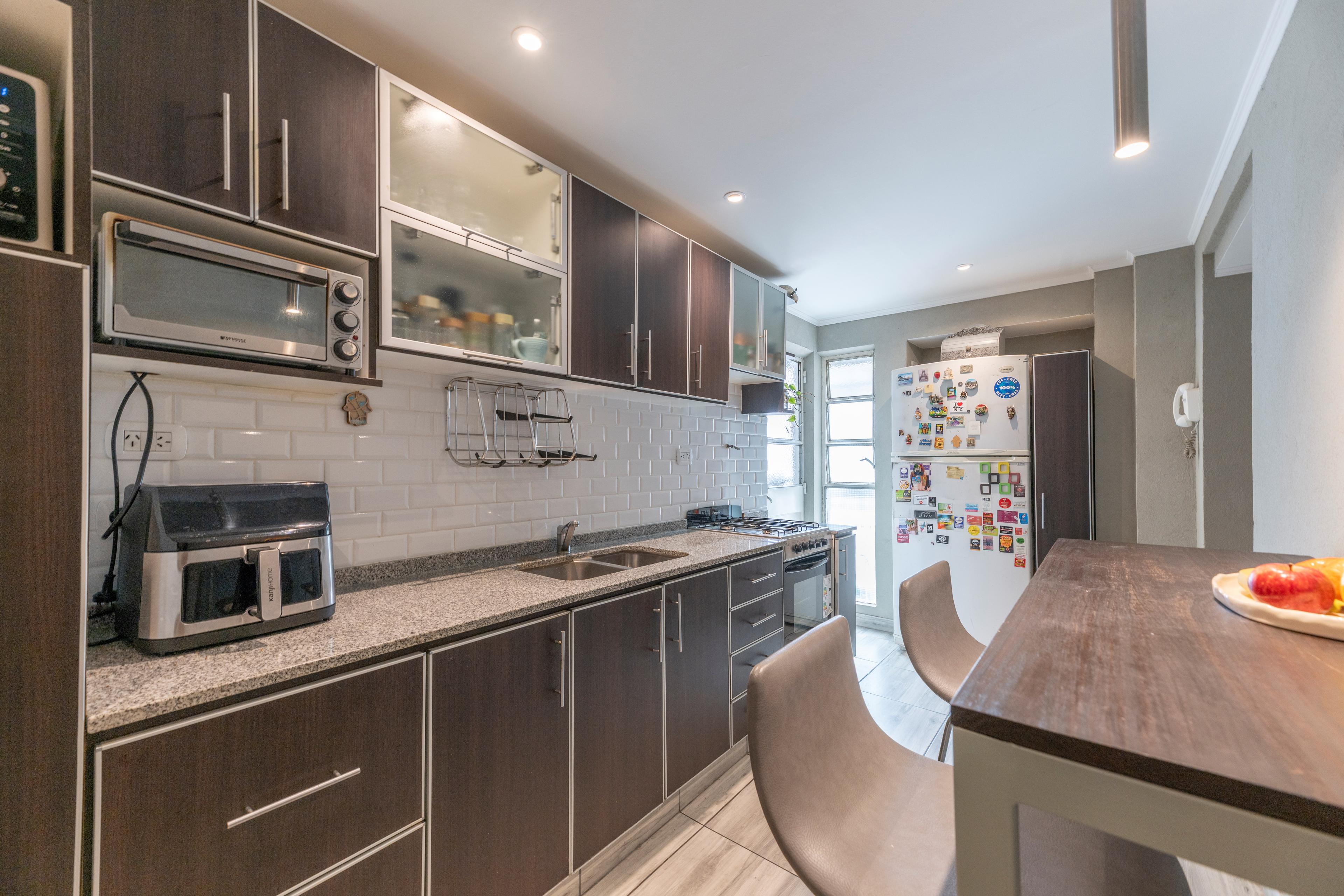 VENTA DEPARTAMENTO 4 AMB CON BALCON Y COCHERA - CABALLITO — foto 1