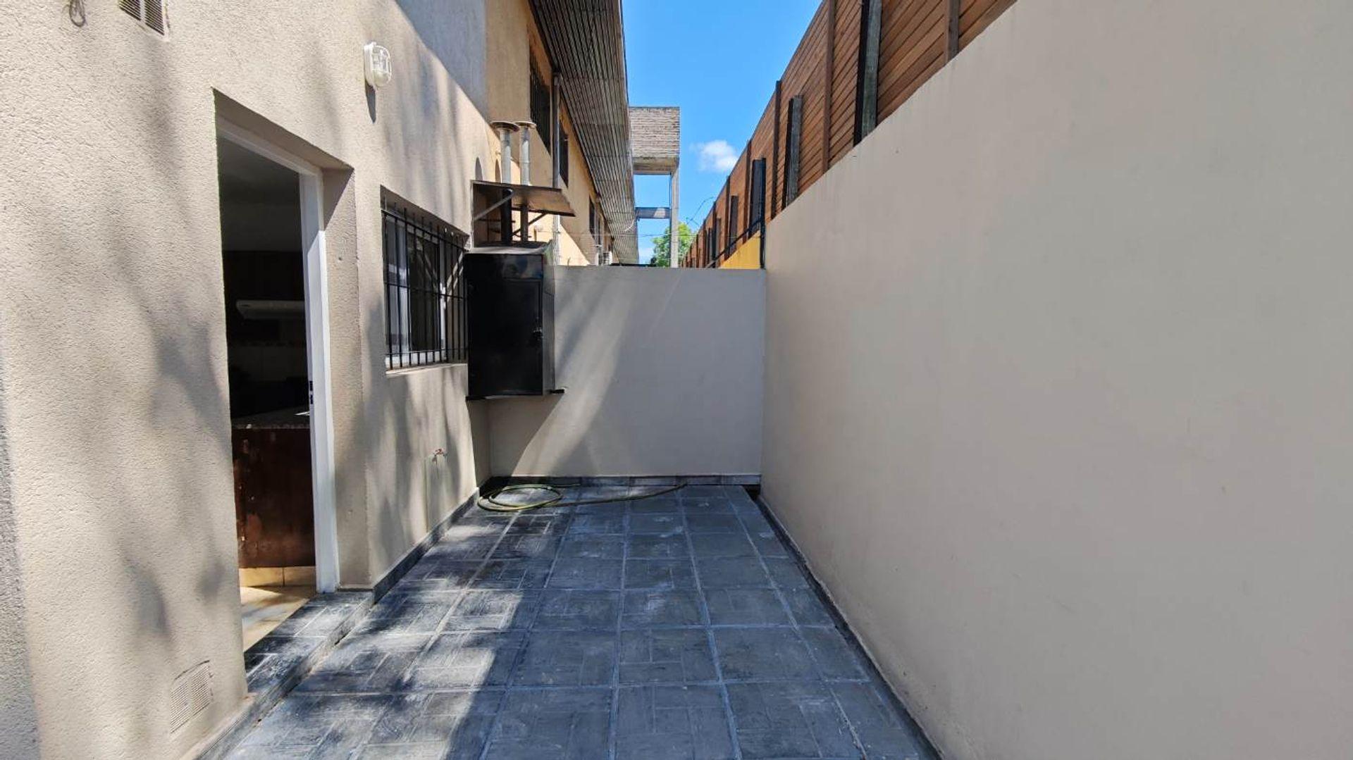 dúplex de 3 ambientes con cochera- APTO CREDITO - COPIA — foto 1