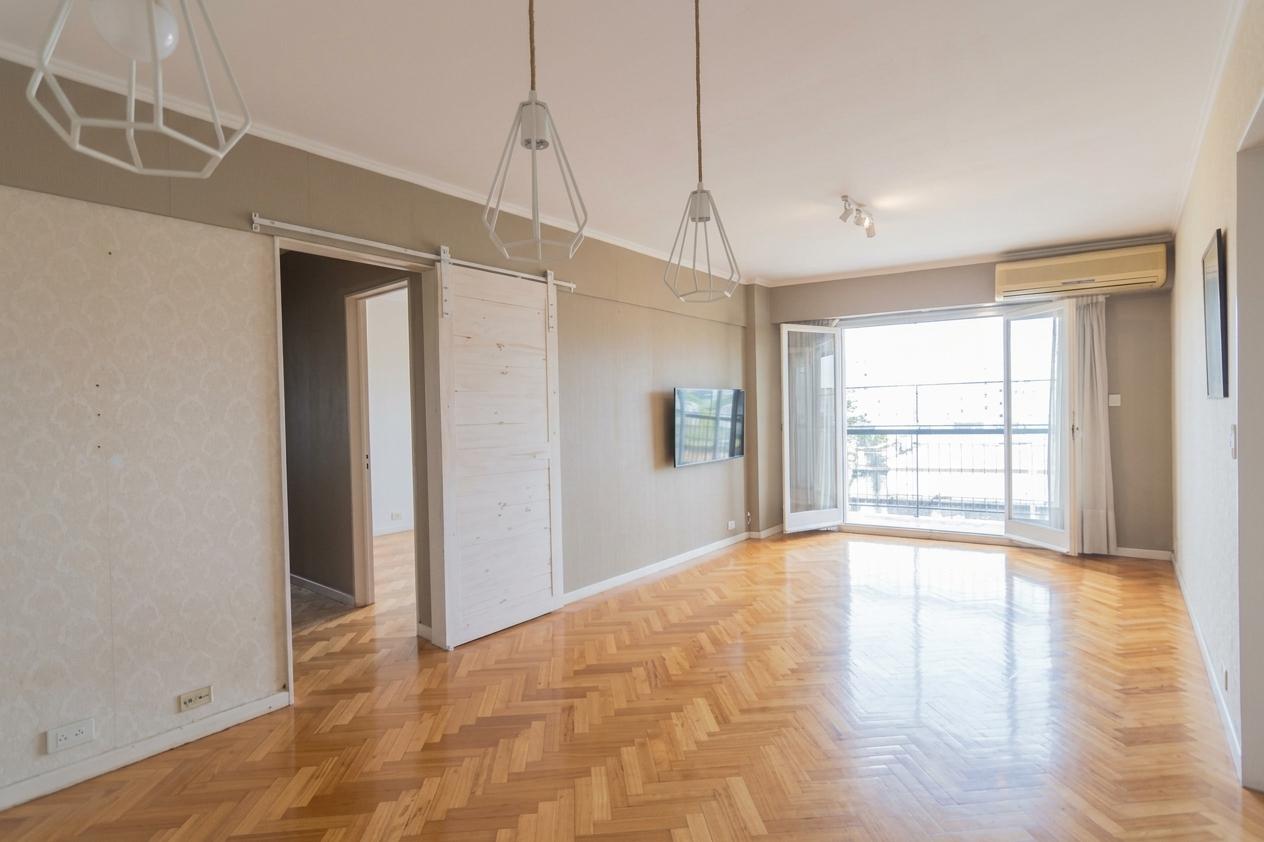 Departamento en venta 4 amb- PISO ALTO Lleno de Luz, Balcón Corrido — foto 1