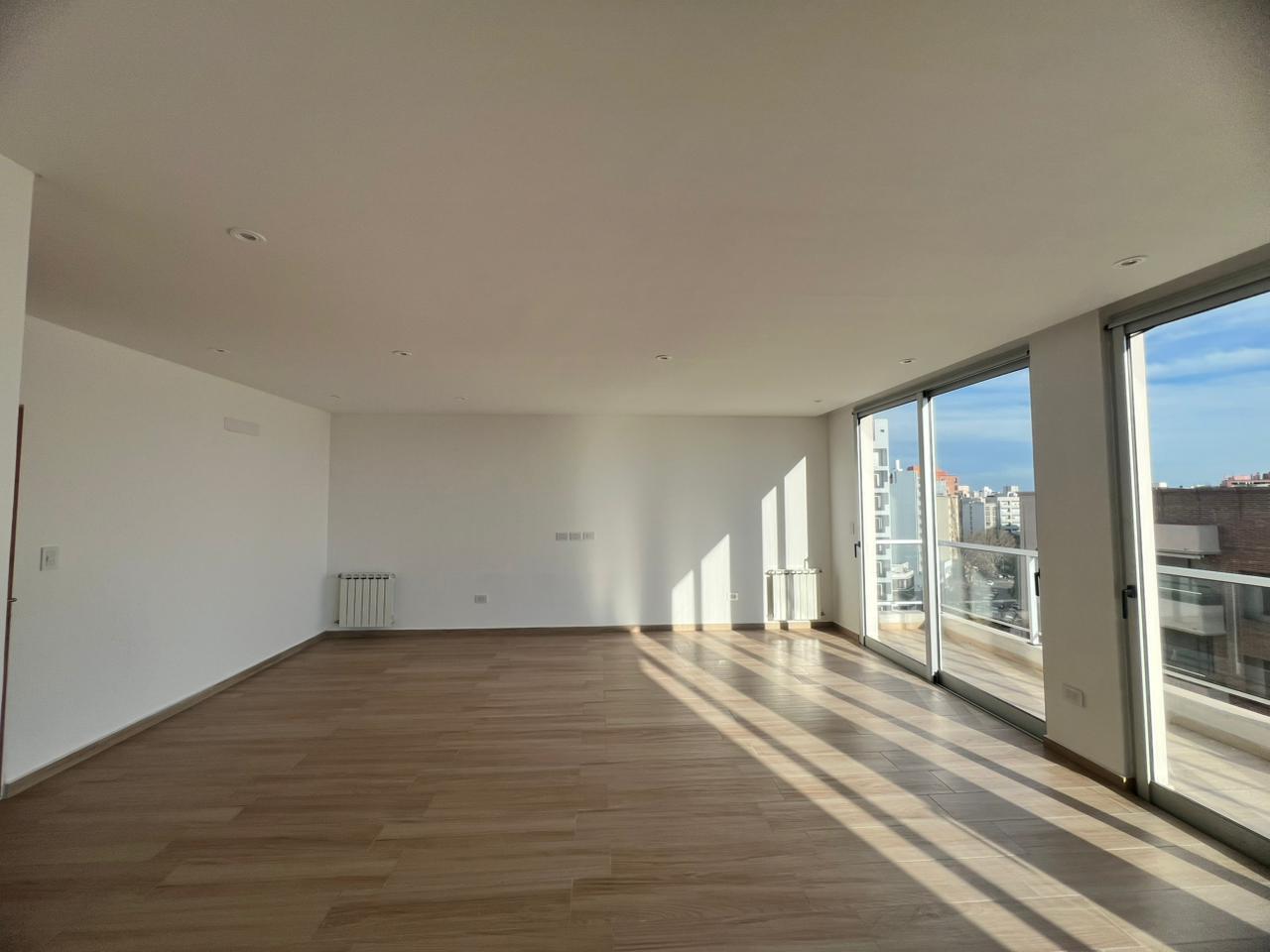 Departamento Piso 3 Dormitorio a Estrenar en venta - La Plata — foto 1